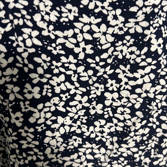 High-Low Maxi Dress - Navy Blue Floral - 3X - Picture 2 of 3